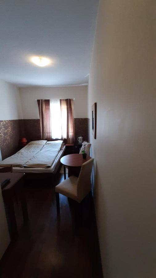 Villa Rosse กดัญสก์ ภายนอก รูปภาพ