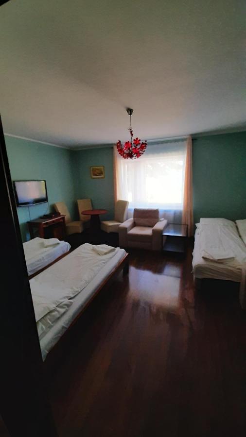 Villa Rosse กดัญสก์ ภายนอก รูปภาพ